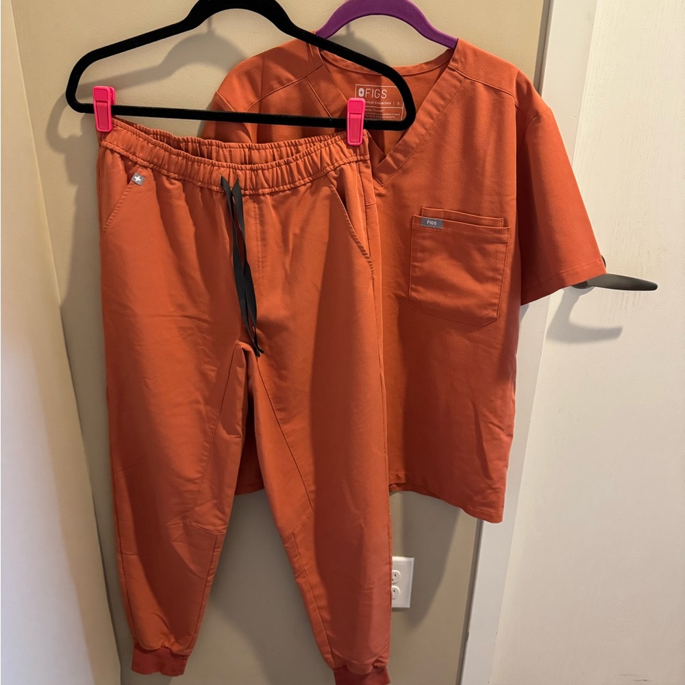 Figs Vibrant Orange Scrub Set